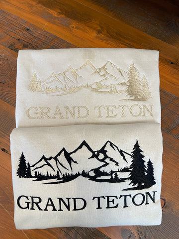 Grand Teton Embroidered Sweatshirt